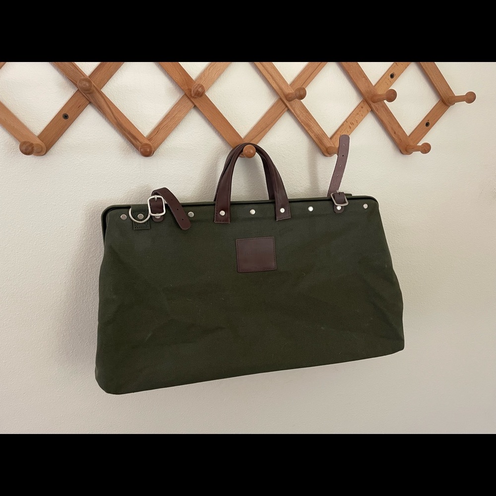 Line and trade Canvas Weekender Bag